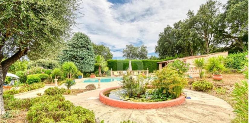Вилла Domaine Des Tuilieres Avec Piscine Валлорис Экстерьер фото